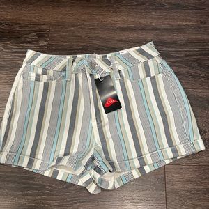 NWT SO high rise shortie shorts size 9